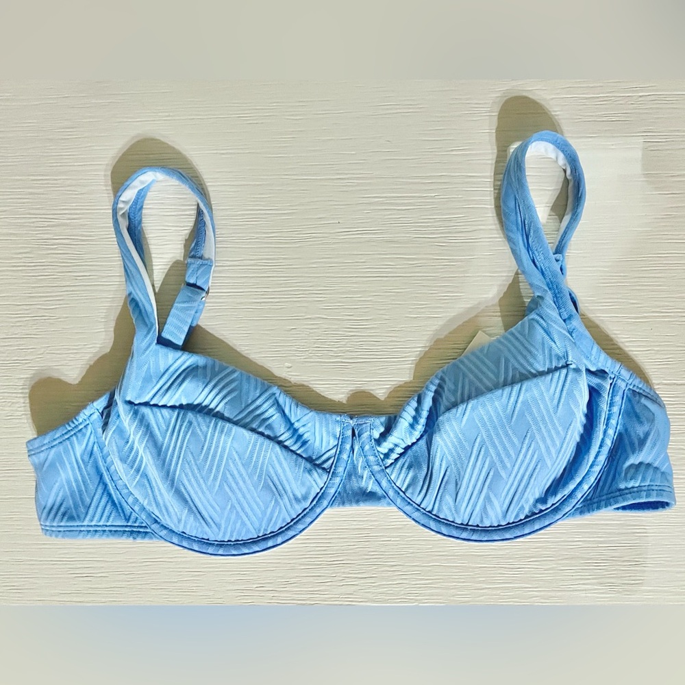 NWT - Cupshe - Escaping Blue Underwire Bikini Top & Hipster Bottoms Set
